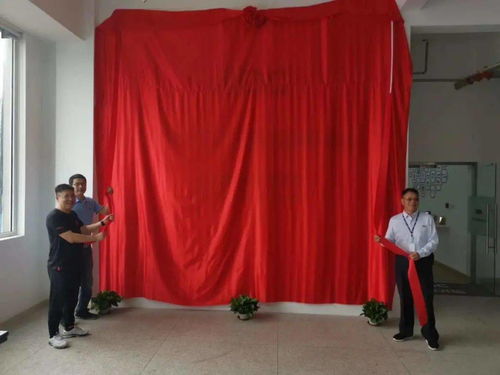 AOC全屏顯示 上海 運營中心正式落成,全方位展示行業(yè)應用場景